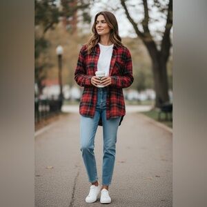 *American Eagle Soft Plaid Button Down Shirt Red Black Boyfriend Fit Size Small